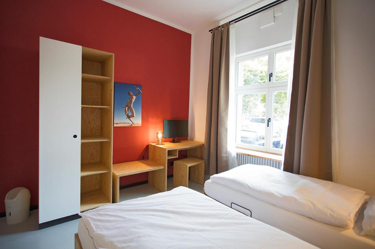 Schillinger-Berlin Am Tempelhofer Feld Aparthotel Ngoại thất bức ảnh